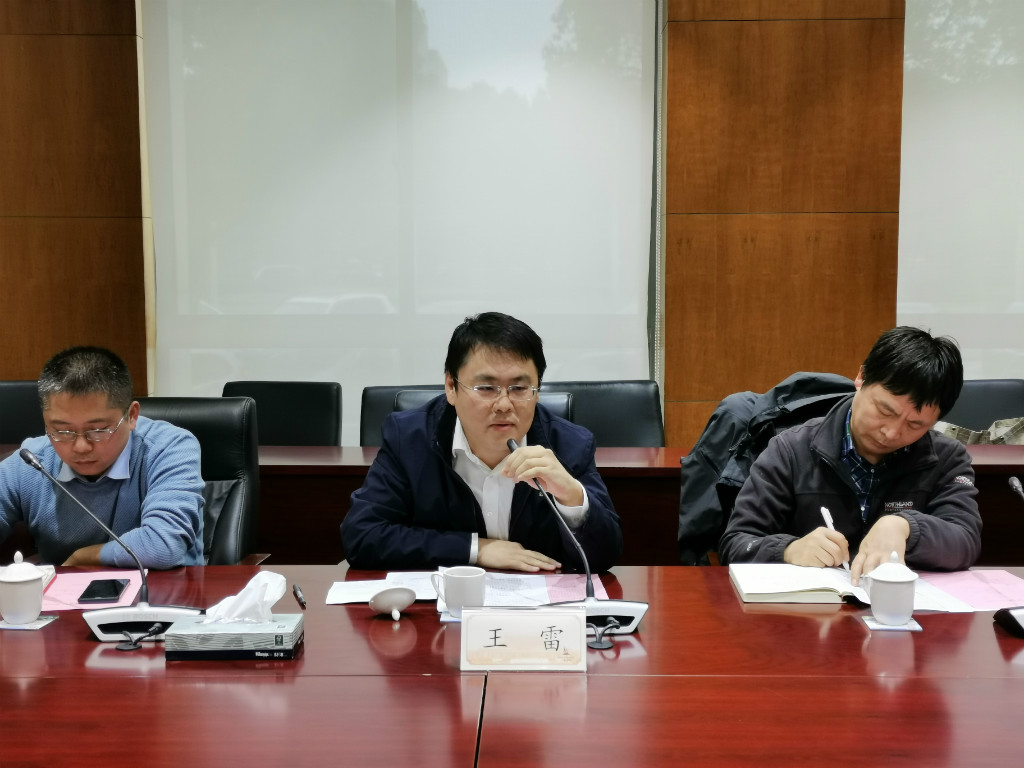 90f3055babf0a6cbbe1e05402f1f853