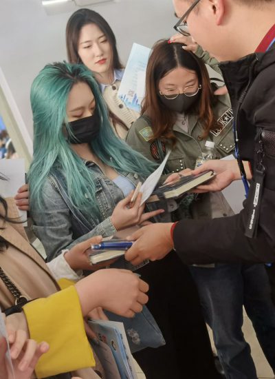 分发宣传品2 分发宣传品2